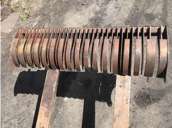 قطع غيار CLAAS