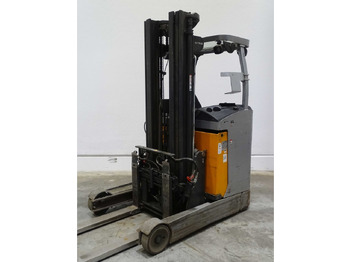 شاحنة مناوِلة STILL