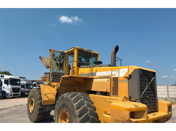 اللودر بعجل Pala gommata Volvo L 220: صورة 4