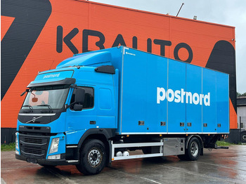 شاحنة مقفلة VOLVO FM 330