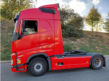 وحدة جر VOLVO FH 500
