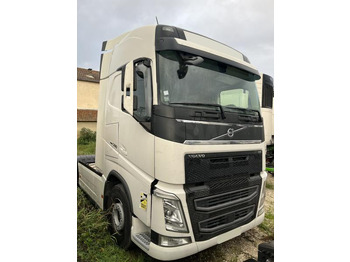وحدة جر VOLVO FH 500