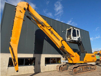 معالج النفايات SENNEBOGEN