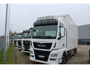 شاحنة مقفلة MAN TGX 26.480