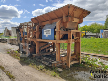 معدات حرث التربة