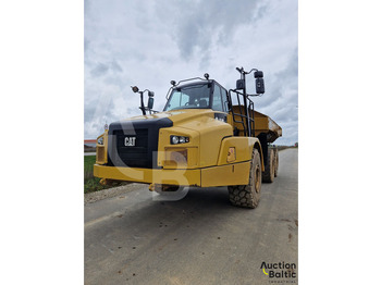 شاحنة قلاب مفصلية CATERPILLAR