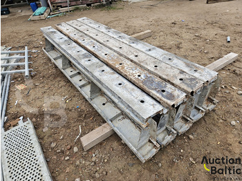 آلات البناء Concrete formwork: صورة 3