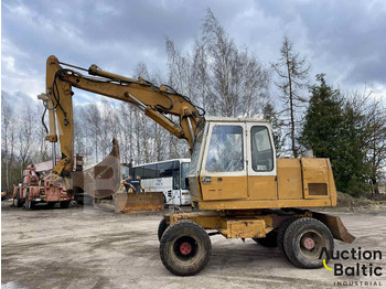 حفارة دولاب LIEBHERR A 900