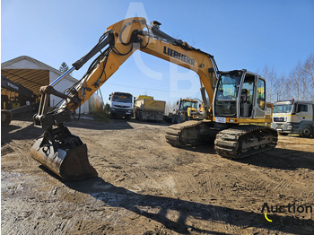 حفار زحاف LIEBHERR R 900