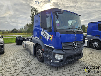 شاحنة هيكل كابينة MERCEDES-BENZ Actros 1843