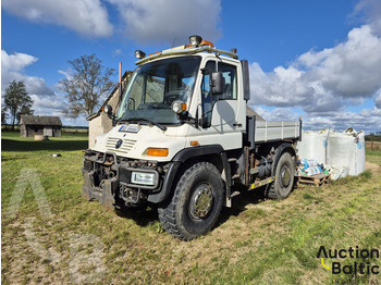 شاحنة قلاب UNIMOG U400