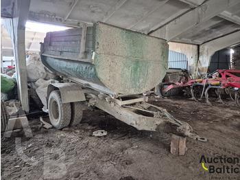 مقطورة قلاب