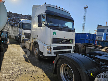 وحدة جر VOLVO FH