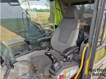 حفار زحاف Volvo EC 210 C L: صورة 5