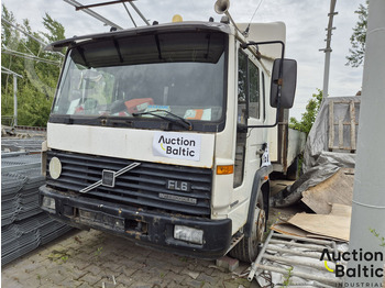 شاحنات مسطحة VOLVO FL6