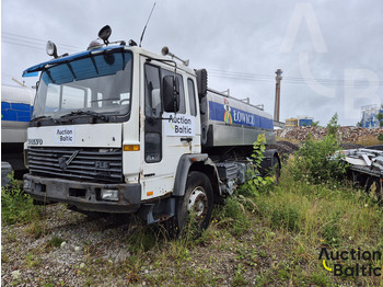 شاحنة صهريج VOLVO FL6
