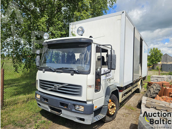شاحنة مقفلة VOLVO FL