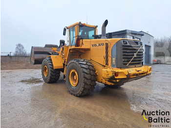 اللودر بعجل Volvo L 180 E: صورة 3