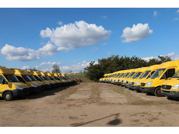 شاحنة مغلقة الصندوق IVECO Daily