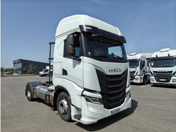 وحدة جر IVECO Stralis 440