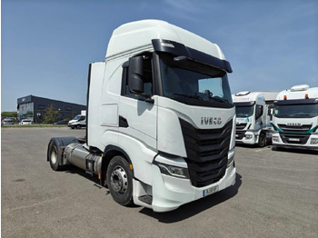 وحدة جر IVECO Stralis 440