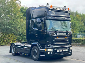وحدة جر SCANIA R 580