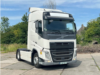 وحدة جر VOLVO FH 500