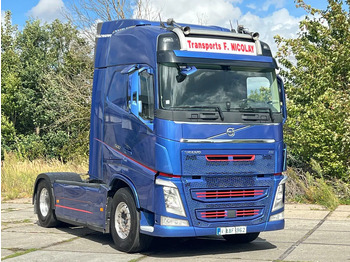 وحدة جر VOLVO FH 500