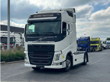 وحدة جر VOLVO FH 500