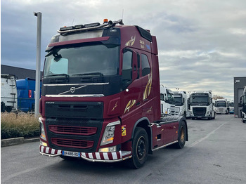 وحدة جر VOLVO FH 540