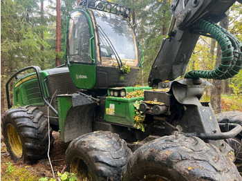 حصادة الأخشاب JOHN DEERE