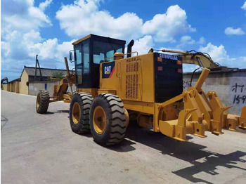ممهدة CATERPILLAR 140G