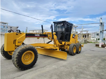 ممهدة CATERPILLAR 140K