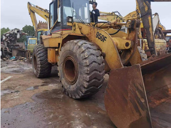 اللودر بعجل CATERPILLAR 950F