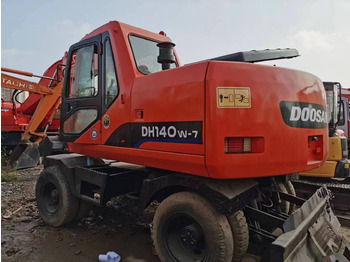 حفارة دولاب DOOSAN
