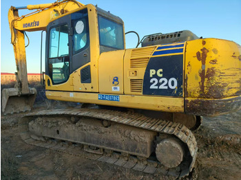 حفار زحاف KOMATSU PC220-8