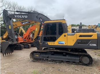 حفار زحاف VOLVO EC200