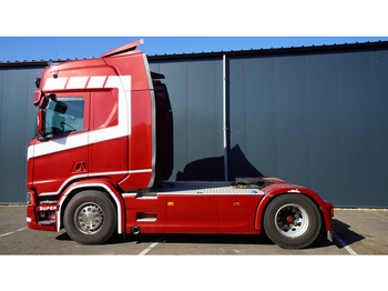 وحدة جر SCANIA R 450