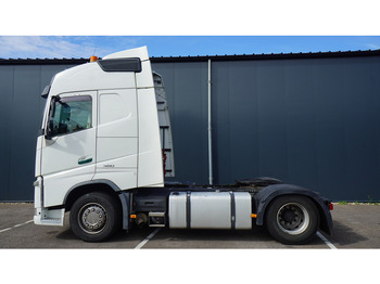 وحدة جر VOLVO FH 460
