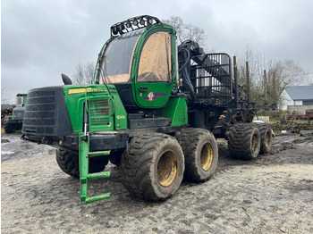 حافلة الغابات JOHN DEERE