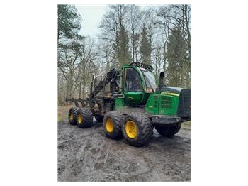 حافلة الغابات JOHN DEERE
