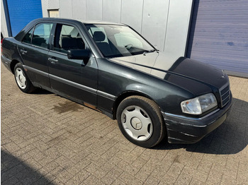 سيدان Mercedes-Benz C-Klasse **C220DIESEL-BELGIANCAR**: صورة 3