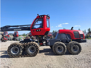 حصادة الأخشاب KOMATSU