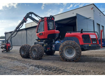 حصادة الأخشاب KOMATSU