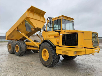 شاحنة قلاب مفصلية VOLVO A25C
