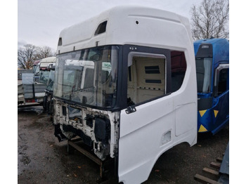 الكابينة والداخلية SCANIA