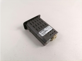 النظام الكهربائي - شاحنة Scania USB/AUX pistikute paneel 2554705: صورة 5 النظام الكهربائي - شاحنة Scania USB/AUX pistikute paneel 2554705: صورة 5