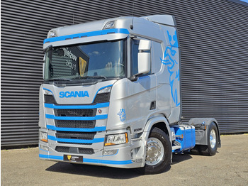وحدة جر SCANIA R 450