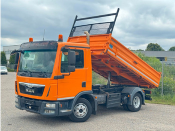 شاحنة قلاب MAN