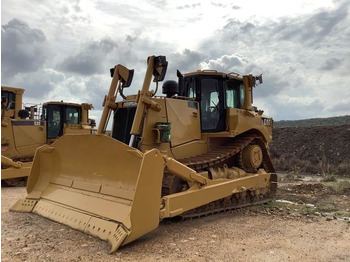 جرافة CATERPILLAR D8T